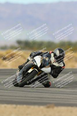 media/Feb-07-2025-CVMA Friday Practice (Fri) [[7034960ba2]]/3-Racer 3-NRS/Session 4 (Turn 16)/